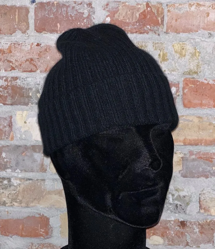 Beanie Cashmere Black - Amanda Christensen