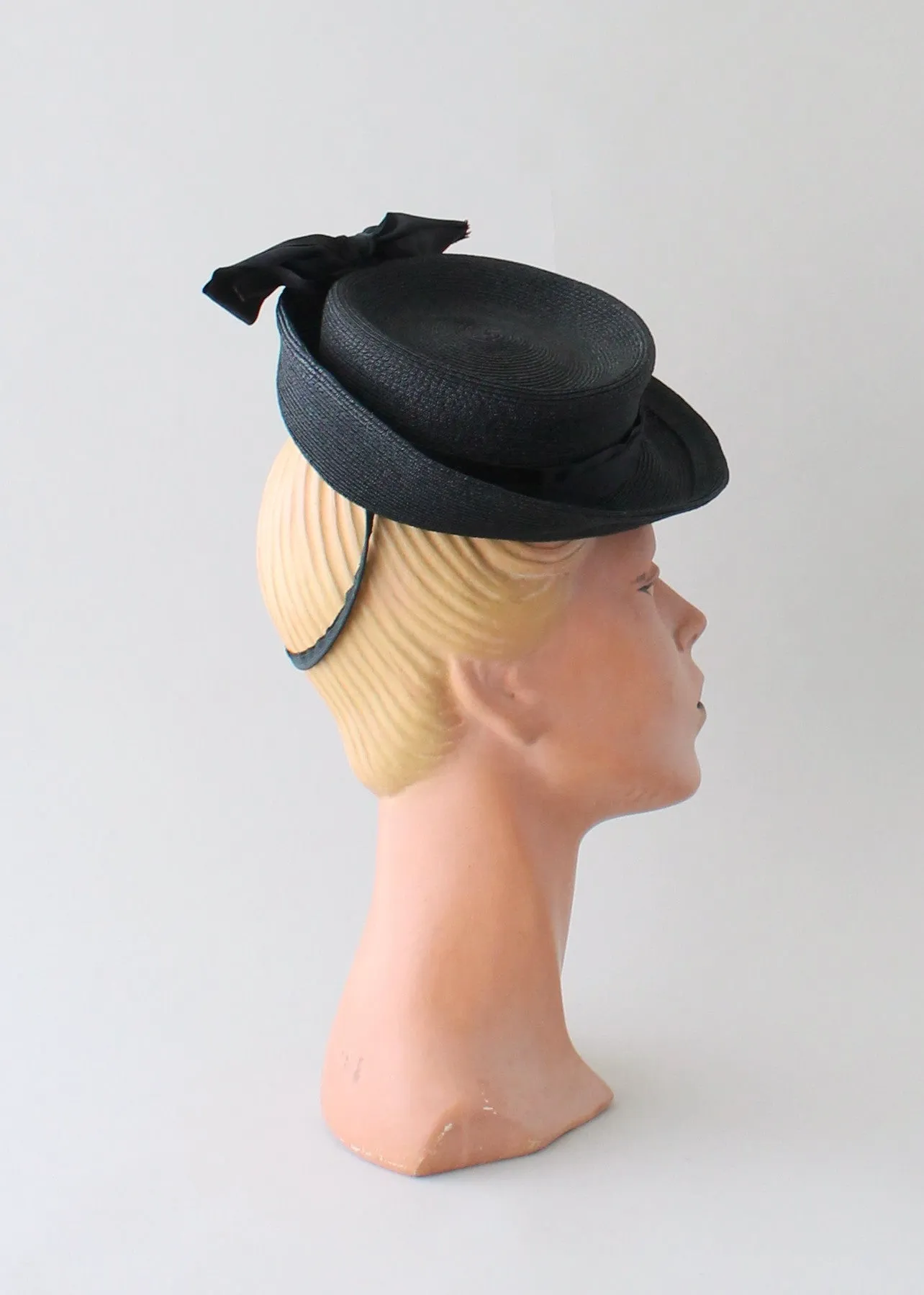 Vintage 1940s Black Straw Tilt Riding Hat